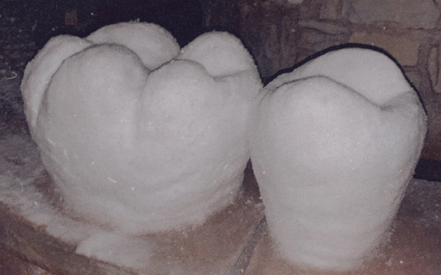 Image of teeth made from fallen snow